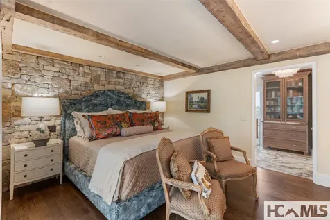 120 Split Rail Row Highlands NC 28741