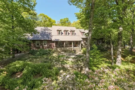 120 Split Rail Row Highlands NC 28741