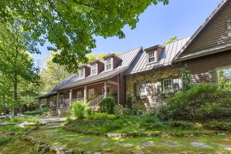 120 Split Rail Row Highlands NC 28741