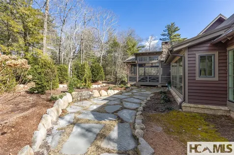 120 Split Rail Row Highlands NC 28741
