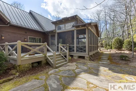 120 Split Rail Row Highlands NC 28741