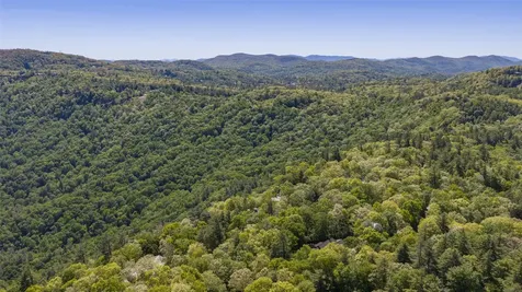 120 Split Rail Row Highlands NC 28741
