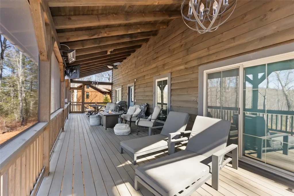 351 Outpost Trail Glenville NC 28736