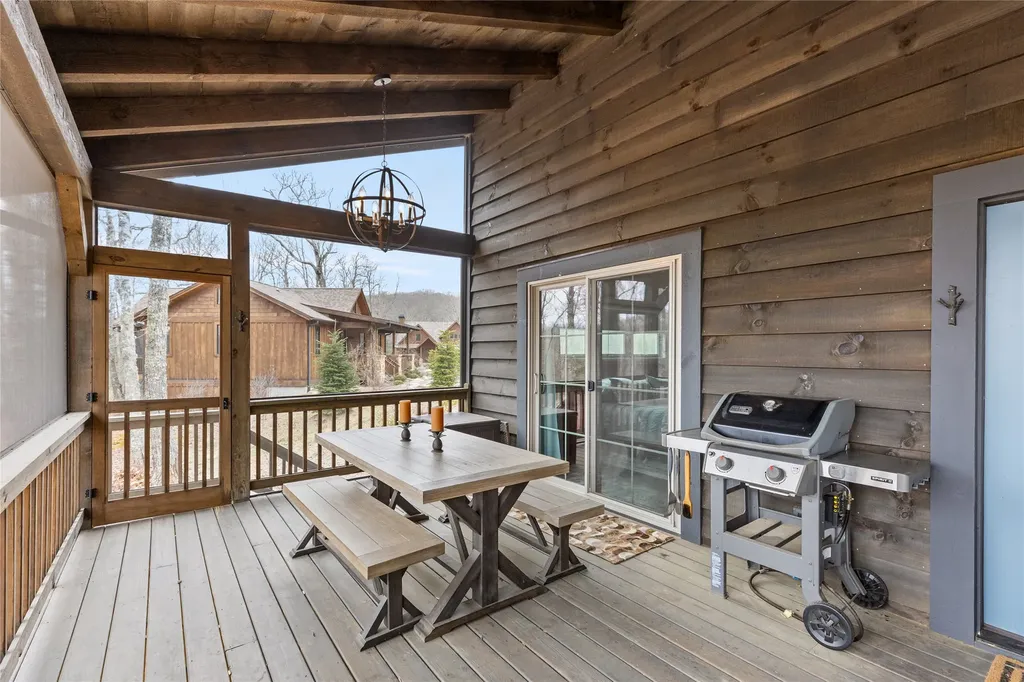 351 Outpost Trail Glenville NC 28736