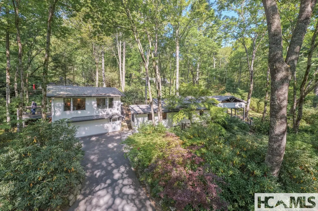 462 Mirror Lake Road Highlands NC 28741