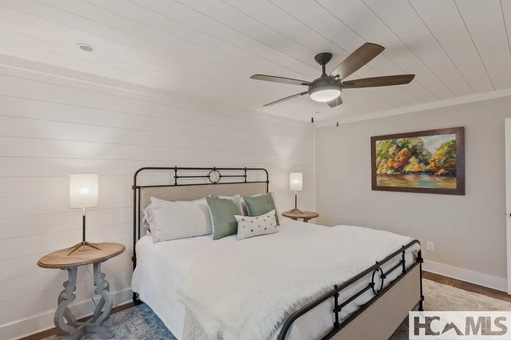 462 Mirror Lake Road Highlands NC 28741