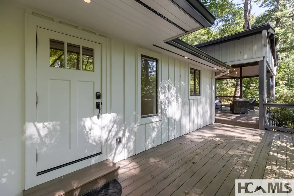 462 Mirror Lake Road Highlands NC 28741