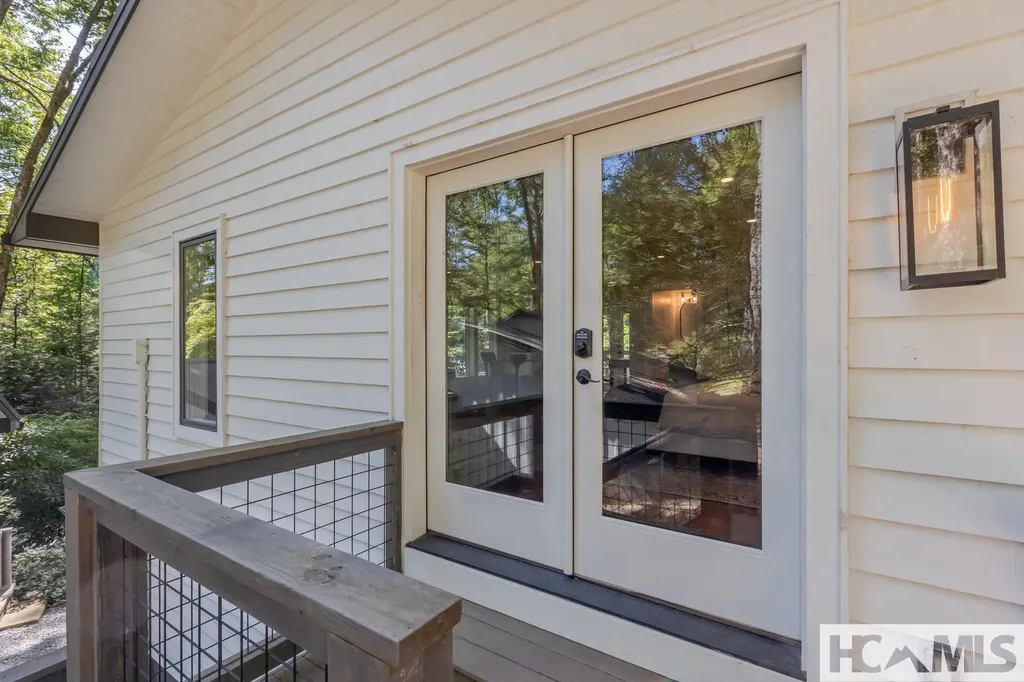 462 Mirror Lake Road Highlands NC 28741