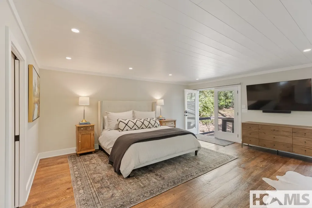 462 Mirror Lake Road Highlands NC 28741