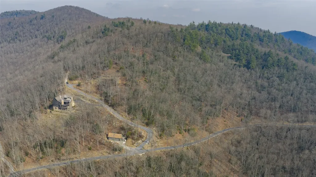 ME-11 Rockcress Road Cashiers NC 28717