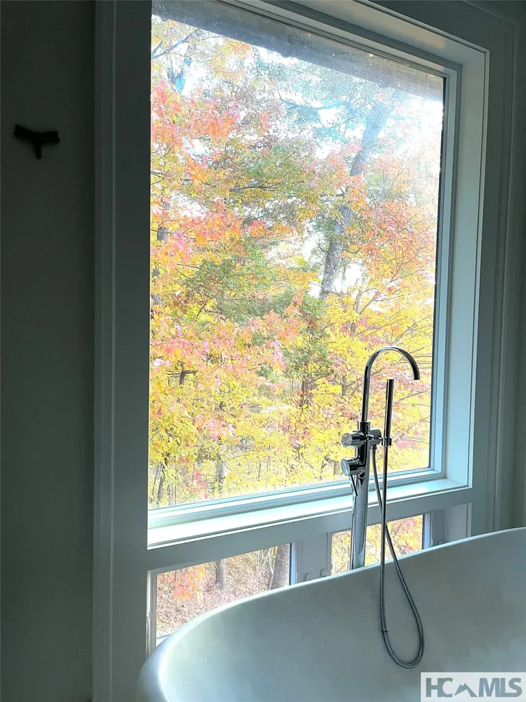 938 Shepherds Gap Road Cullowhee NC 28723