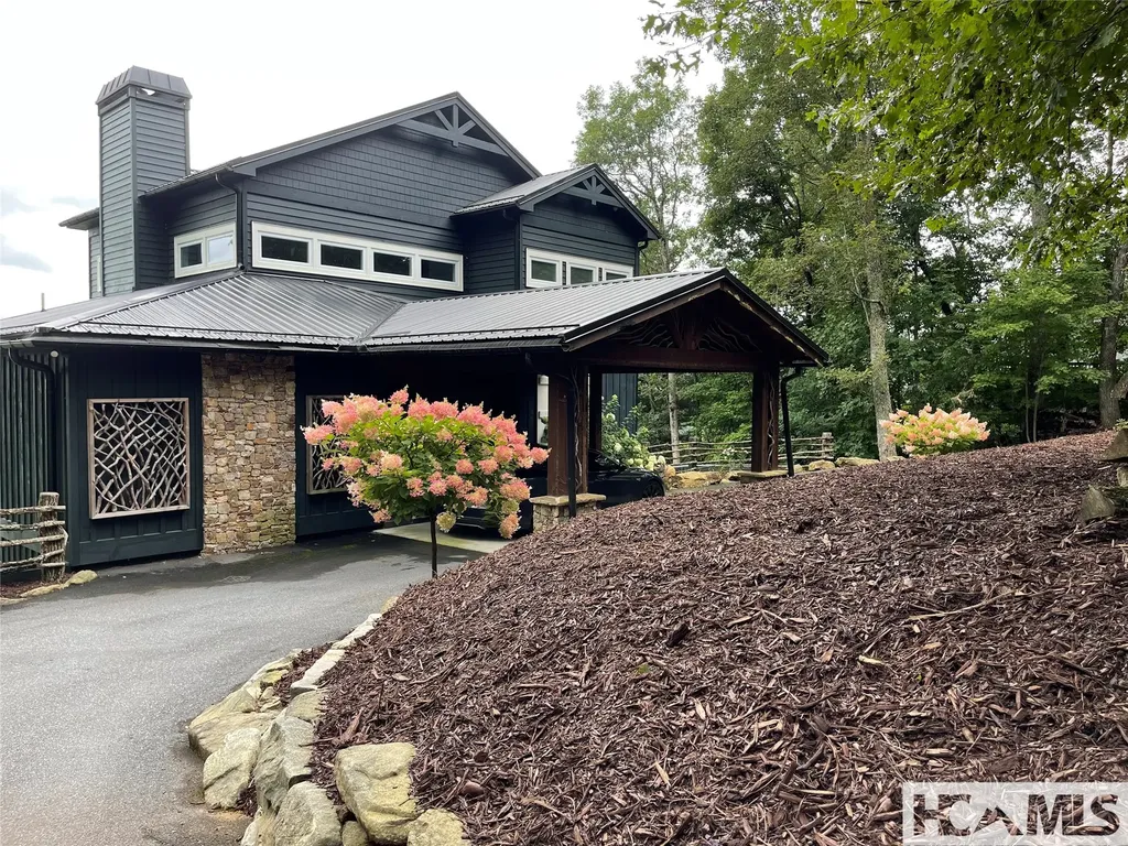 938 Shepherds Gap Road Cullowhee NC 28723