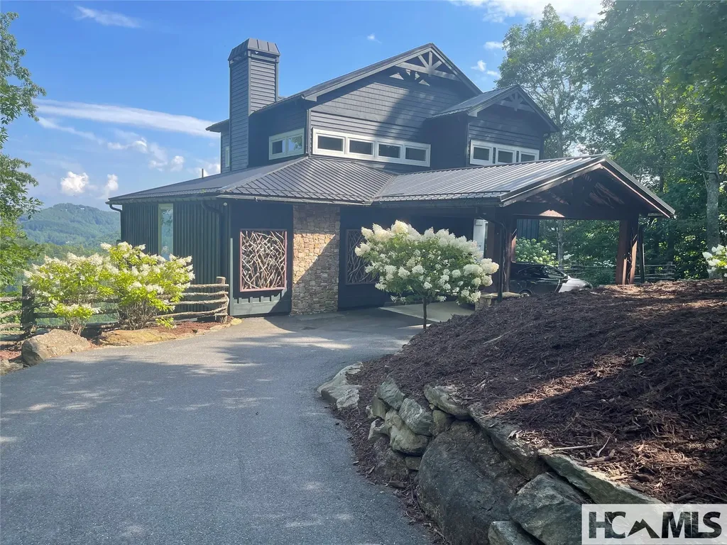 938 Shepherds Gap Road Cullowhee NC 28723