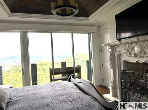938 Shepherds Gap Road Cullowhee NC 28723