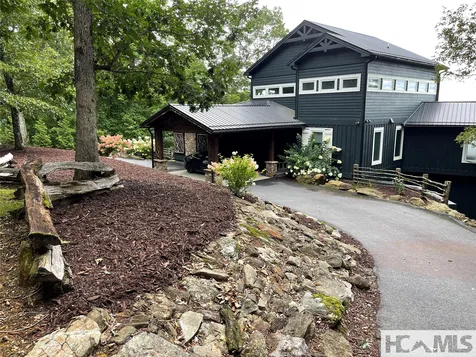938 Shepherds Gap Road Cullowhee NC 28723