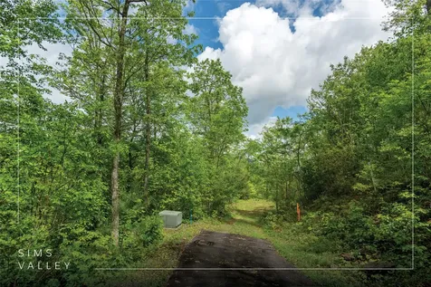 Lot 27 Autumn Blaze Trail Glenville NC 28736