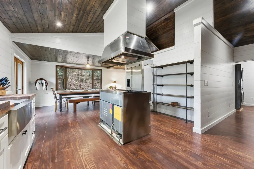 4317 Dillard Road Highlands NC 28741