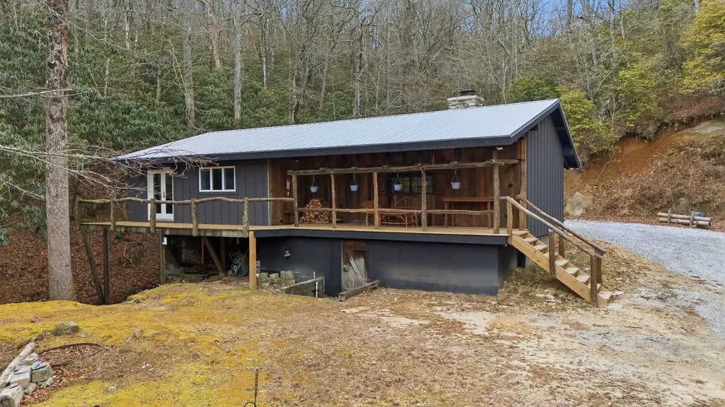 4317 Dillard Road Highlands NC 28741