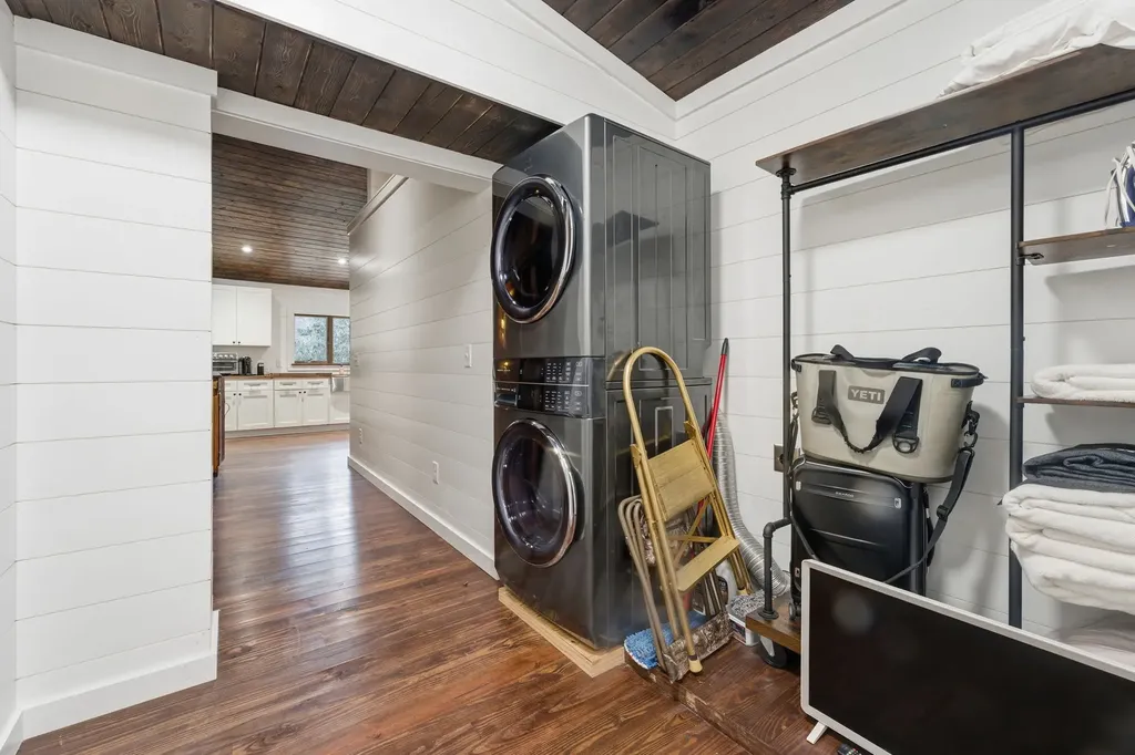 4317 Dillard Road Highlands NC 28741