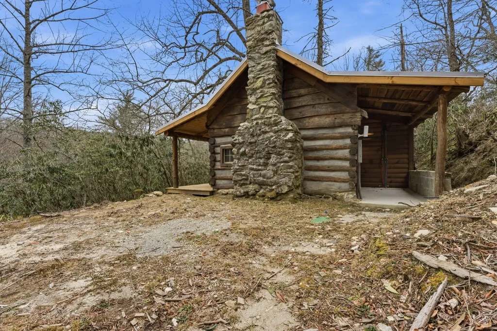 4317 Dillard Road Highlands NC 28741