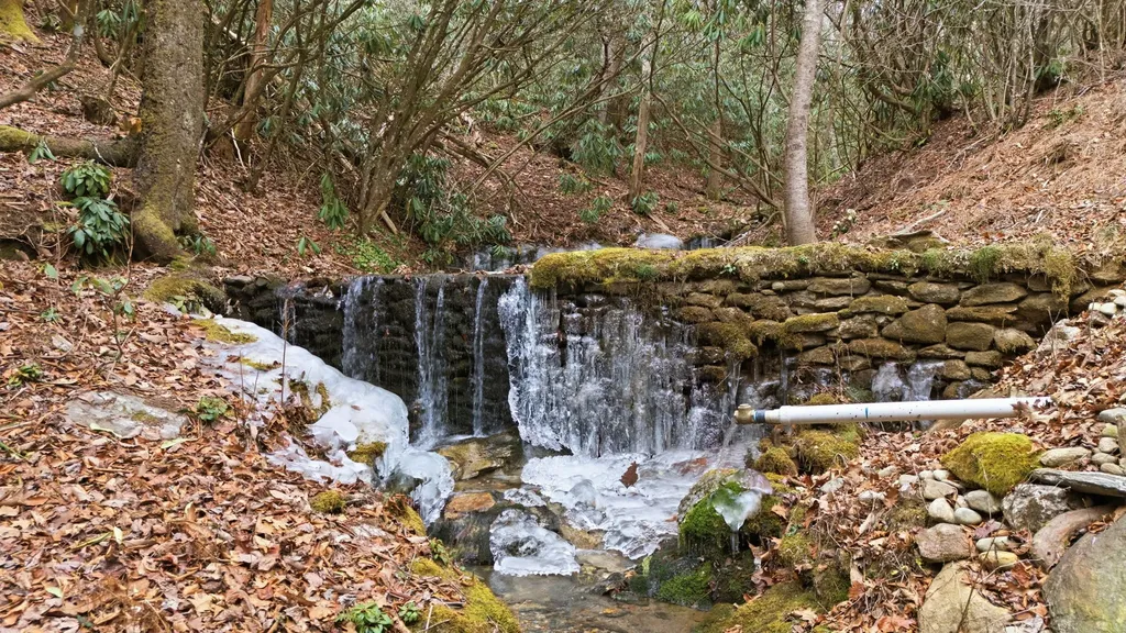 4317 Dillard Road Highlands NC 28741