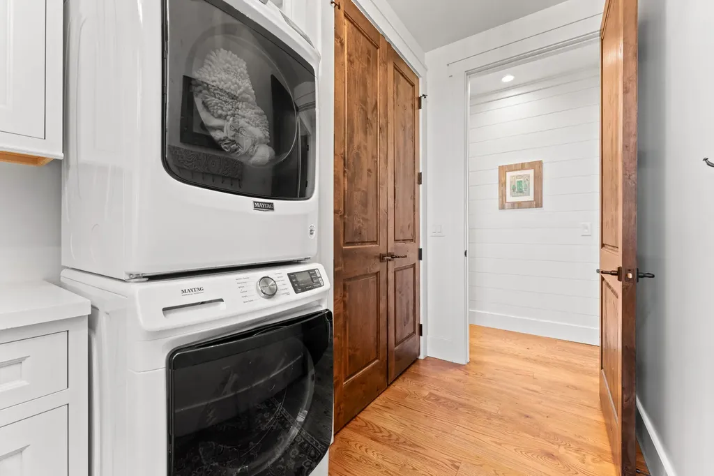 240 Whitewater Ridge Road Sapphire NC 28774