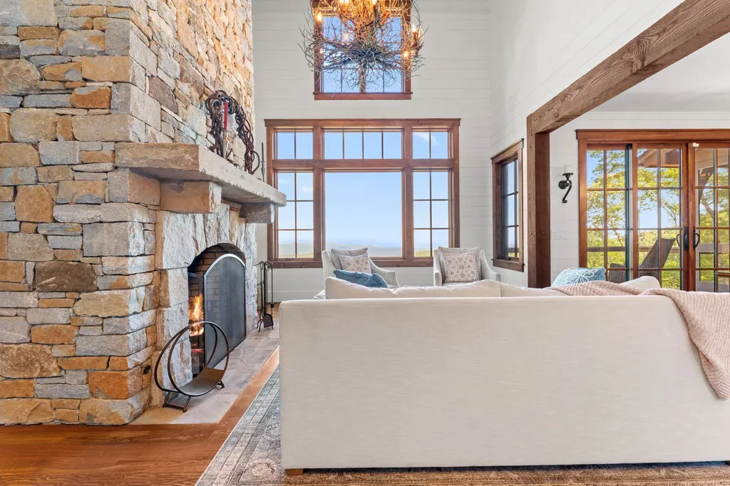 240 Whitewater Ridge Road Sapphire NC 28774