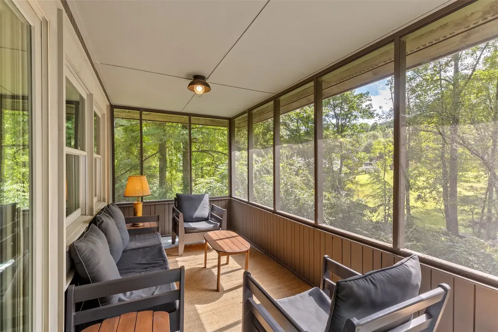 142 Edwards Creek Road Highlands NC 28741