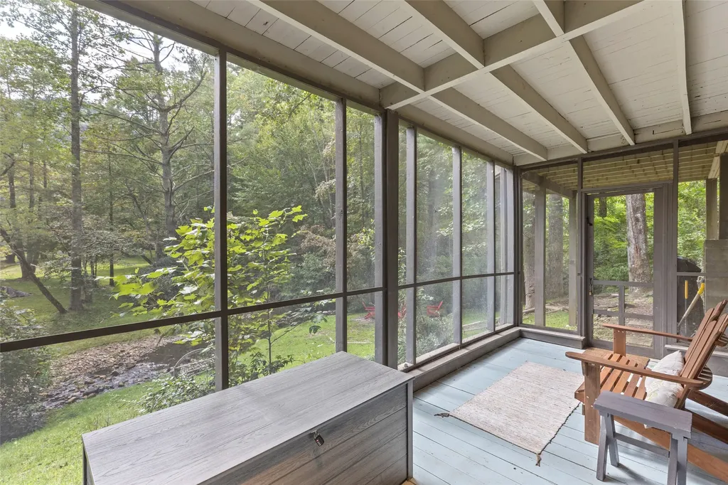 142 Edwards Creek Road Highlands NC 28741