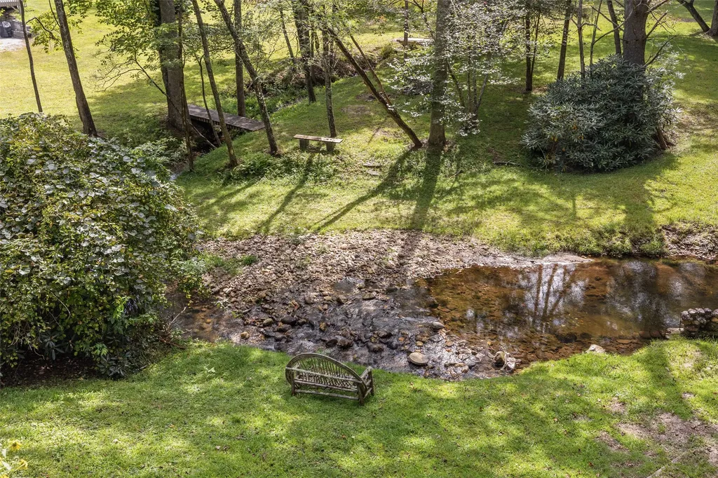 142 Edwards Creek Road Highlands NC 28741