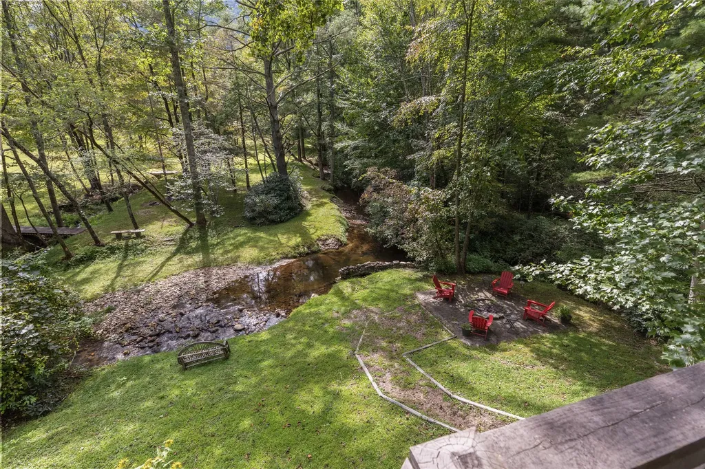 142 Edwards Creek Road Highlands NC 28741