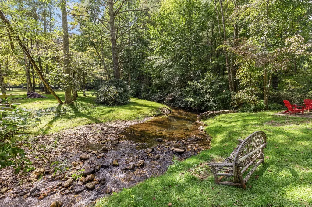 142 Edwards Creek Road Highlands NC 28741