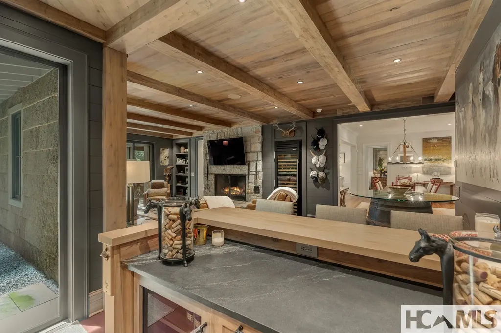 15 Cozy Cottage Lane Cashiers NC 28717