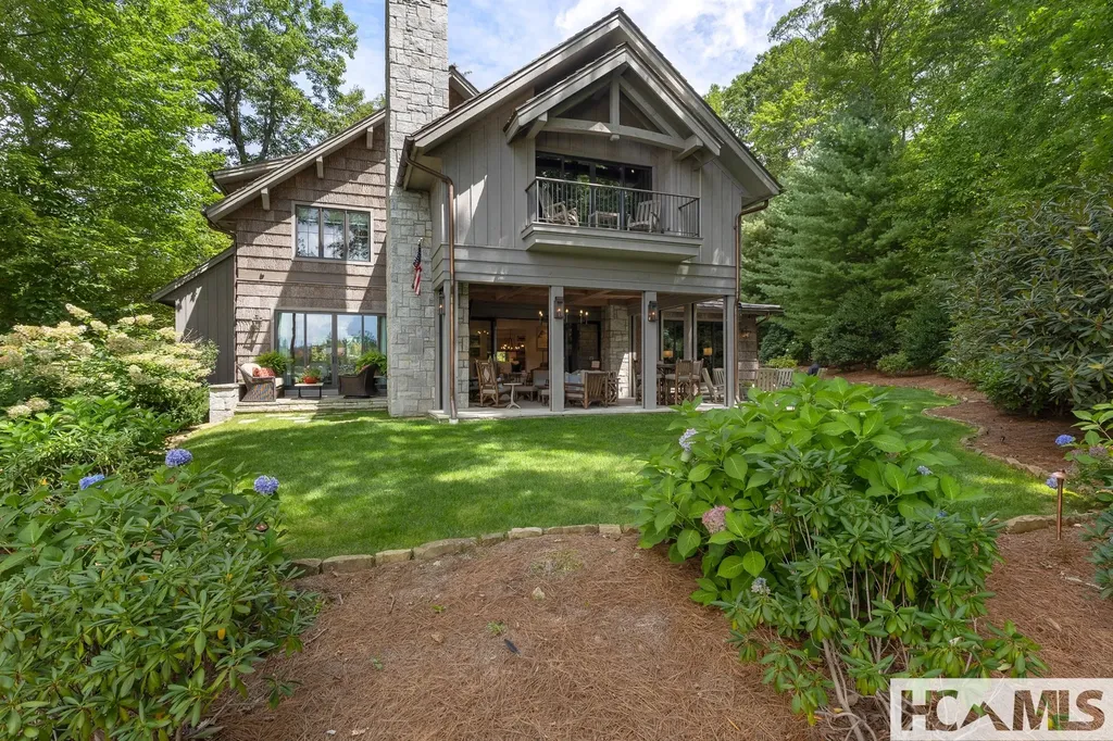 15 Cozy Cottage Lane Cashiers NC 28717