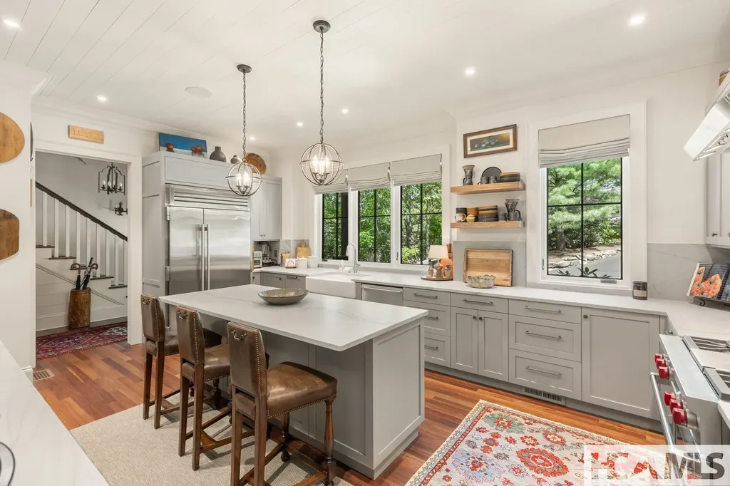 15 Cozy Cottage Lane Cashiers NC 28717