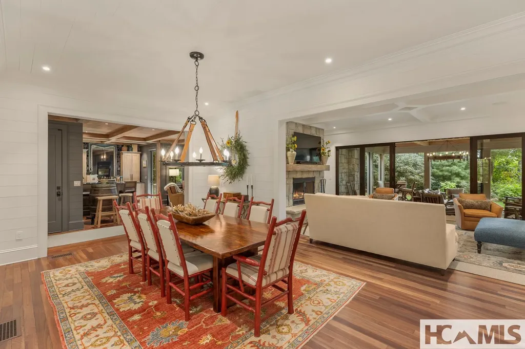 15 Cozy Cottage Lane Cashiers NC 28717