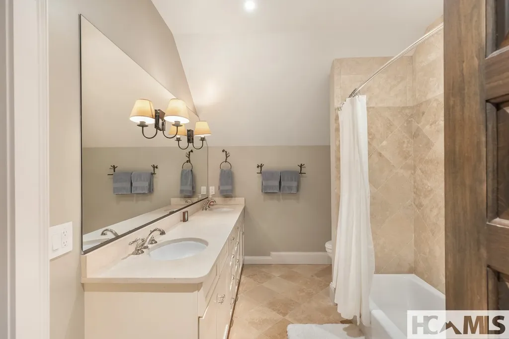 15 Cozy Cottage Lane Cashiers NC 28717