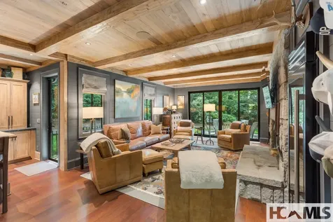 15 Cozy Cottage Lane Cashiers NC 28717