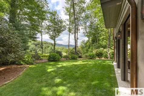 15 Cozy Cottage Lane Cashiers NC 28717