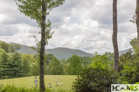 15 Cozy Cottage Lane Cashiers NC 28717