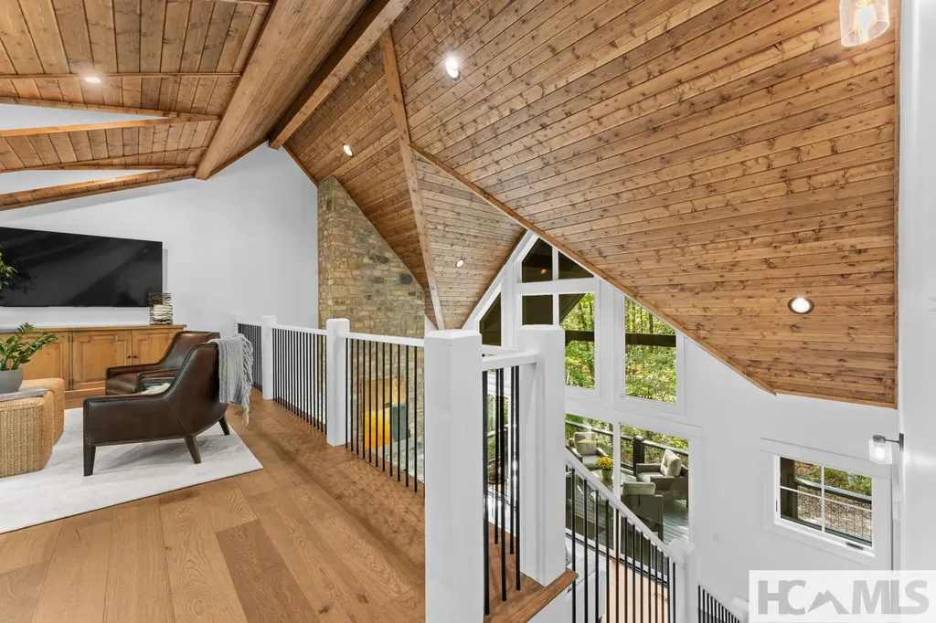 112 Gather Point Road Glenville NC 28736