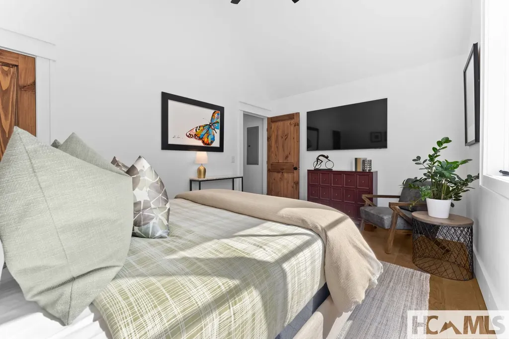 112 Gather Point Road Glenville NC 28736