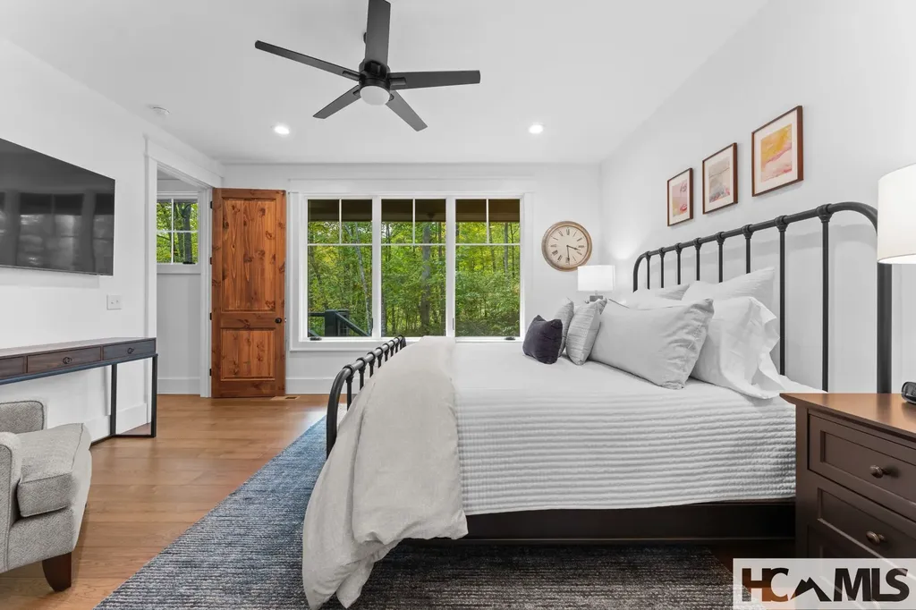 112 Gather Point Road Glenville NC 28736