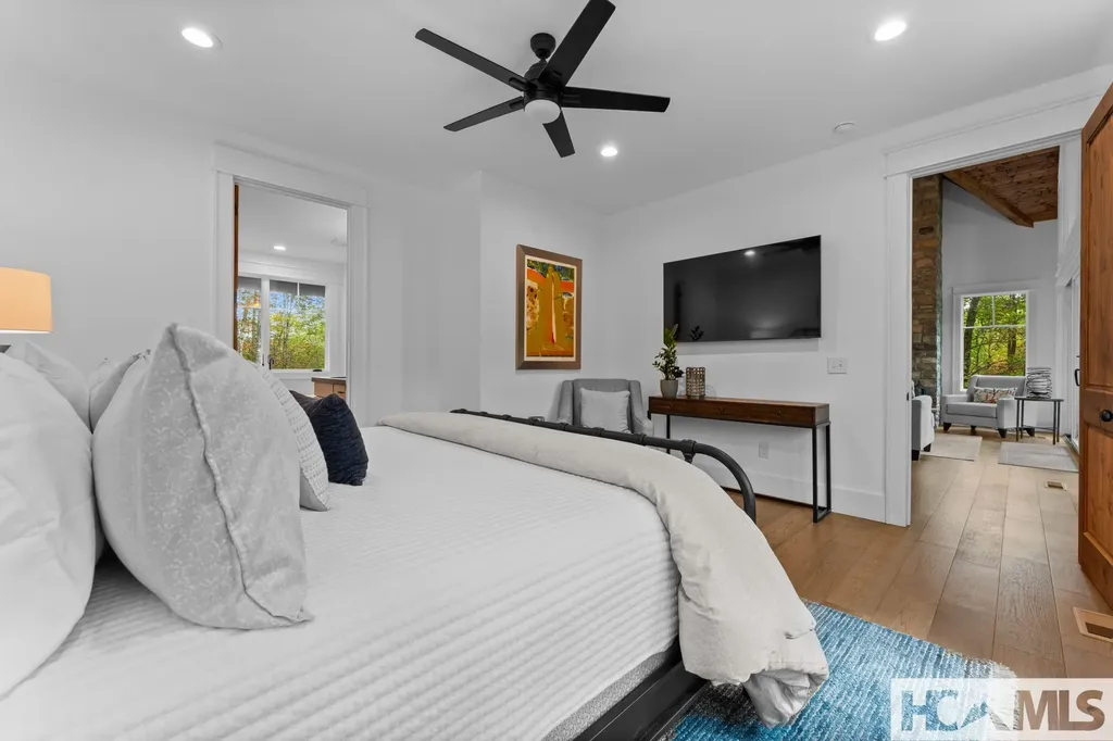 112 Gather Point Road Glenville NC 28736