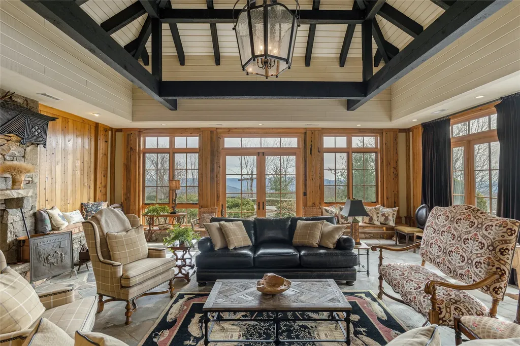 176 Round Top Mountain Crest Road Sapphire NC 28774