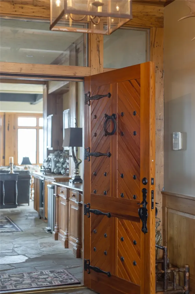 176 Round Top Mountain Crest Road Sapphire NC 28774