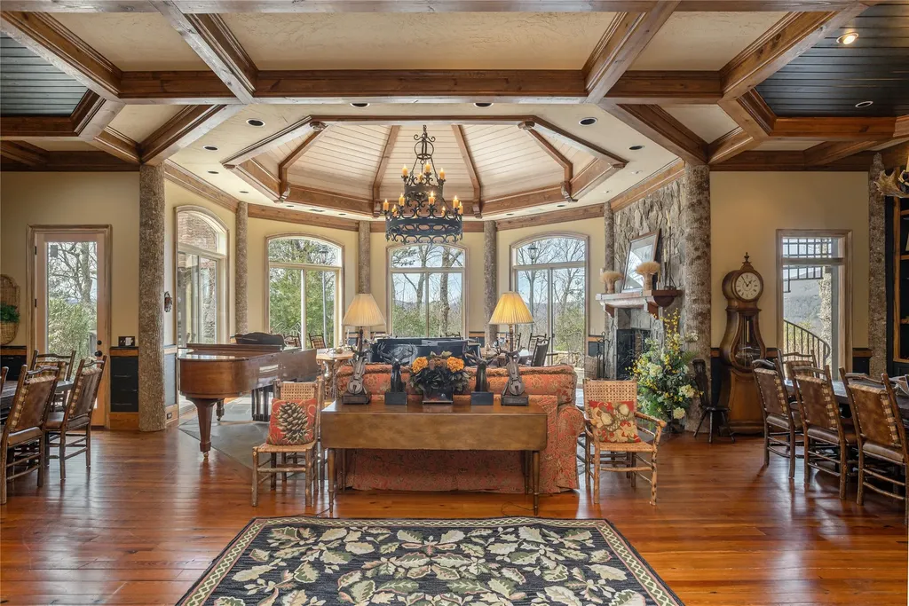 176 Round Top Mountain Crest Road Sapphire NC 28774