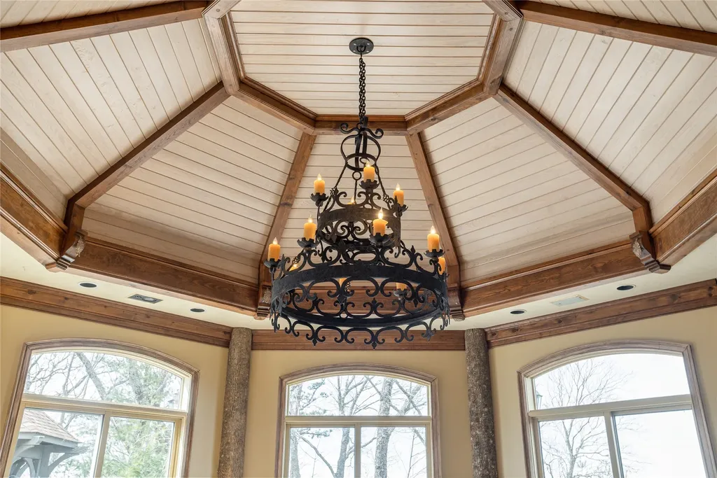 176 Round Top Mountain Crest Road Sapphire NC 28774