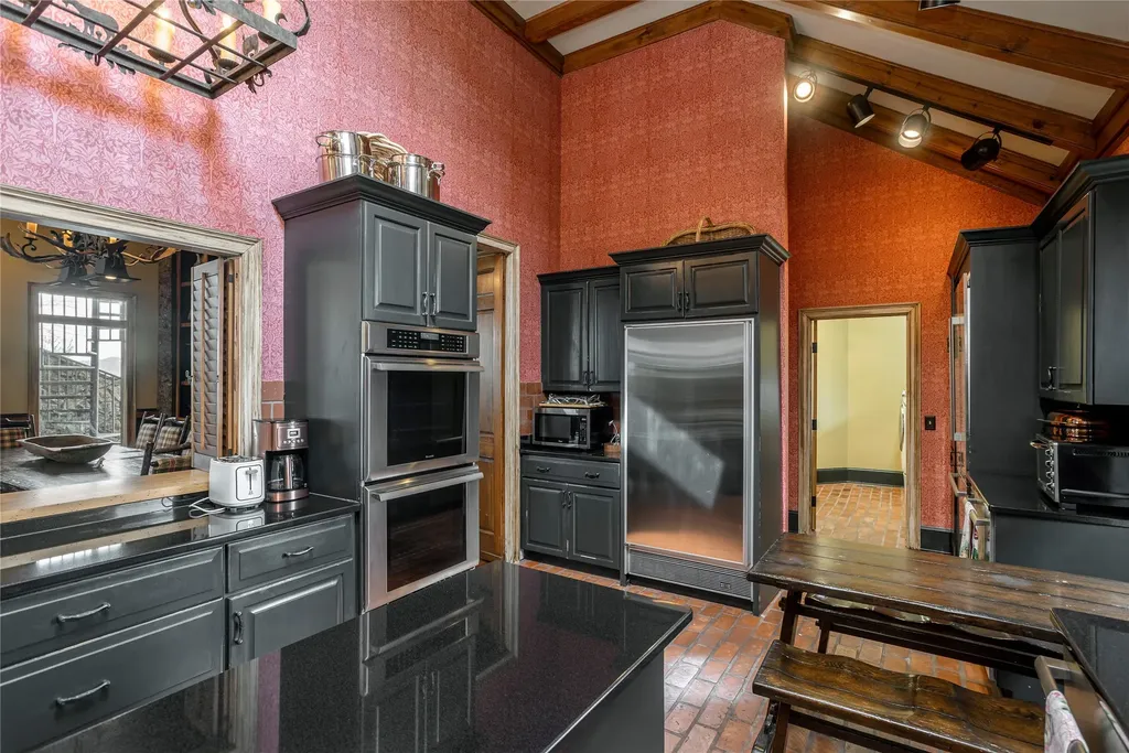 176 Round Top Mountain Crest Road Sapphire NC 28774