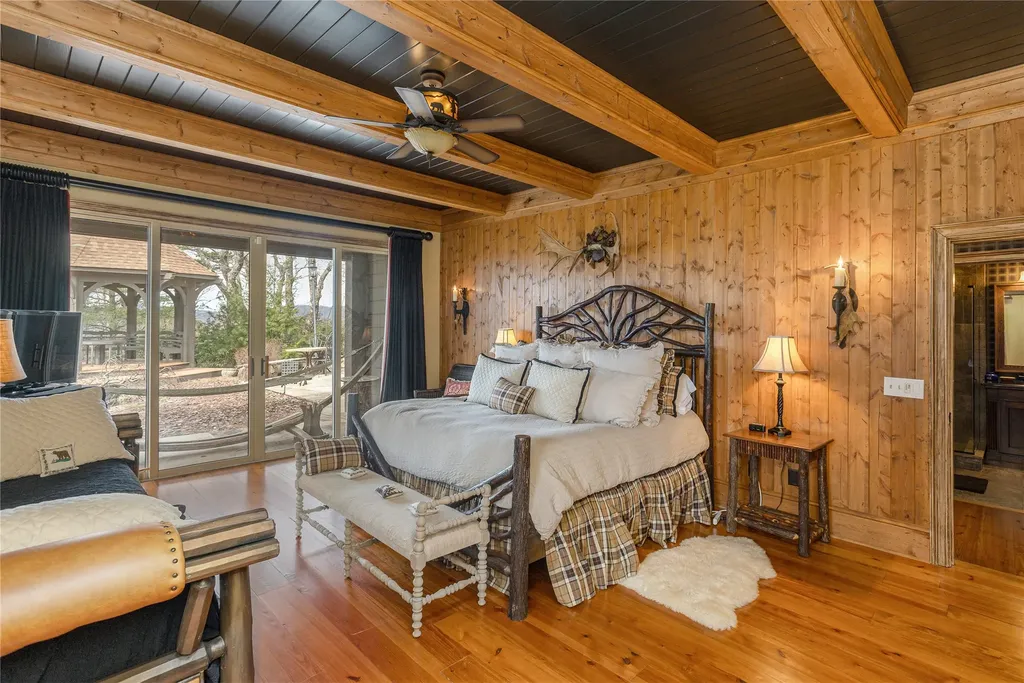 176 Round Top Mountain Crest Road Sapphire NC 28774